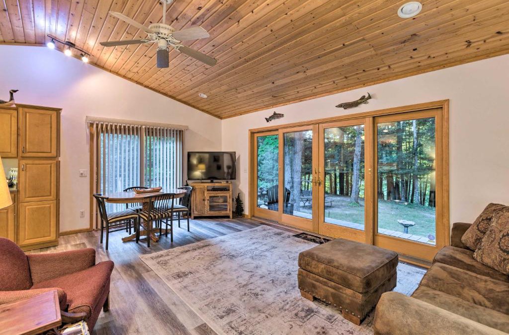Thompsonville House | Charming Thompsonville Home with On-Site River!