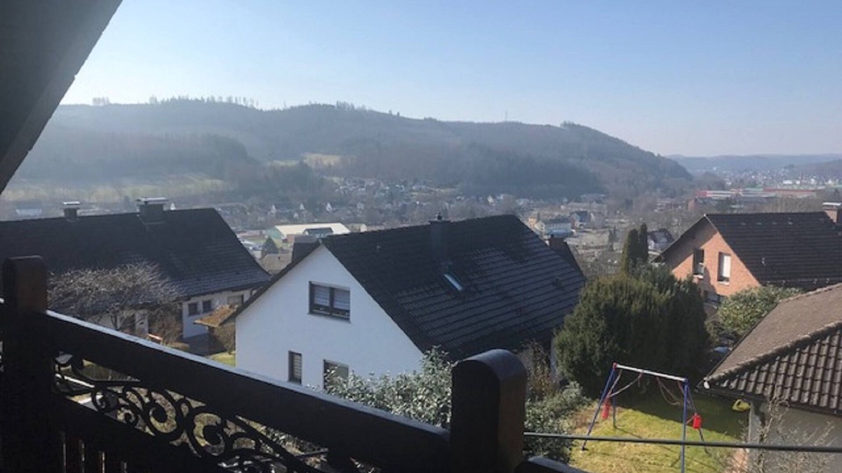 Allenbach Apartment | Charming top floor apartment (53sqm) with balcony