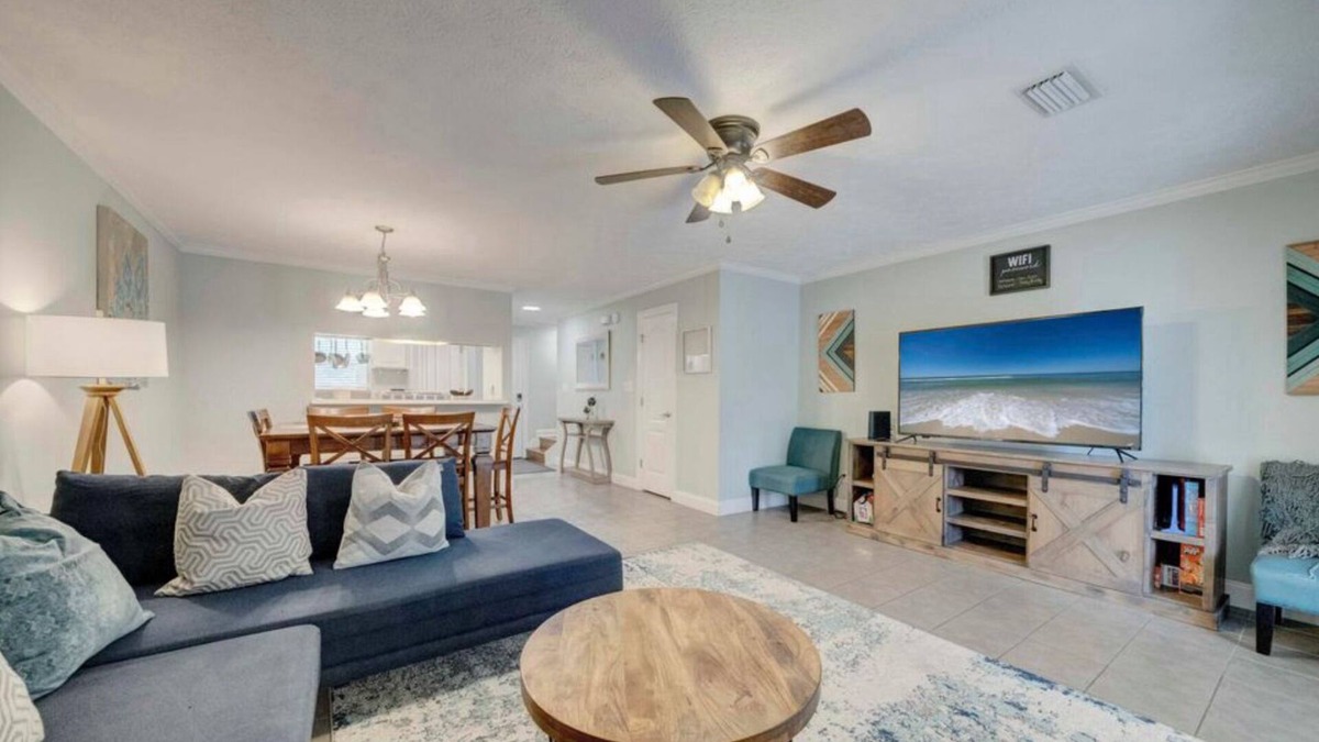 Panama City House | Charming townhome in Historic St. Andrews!