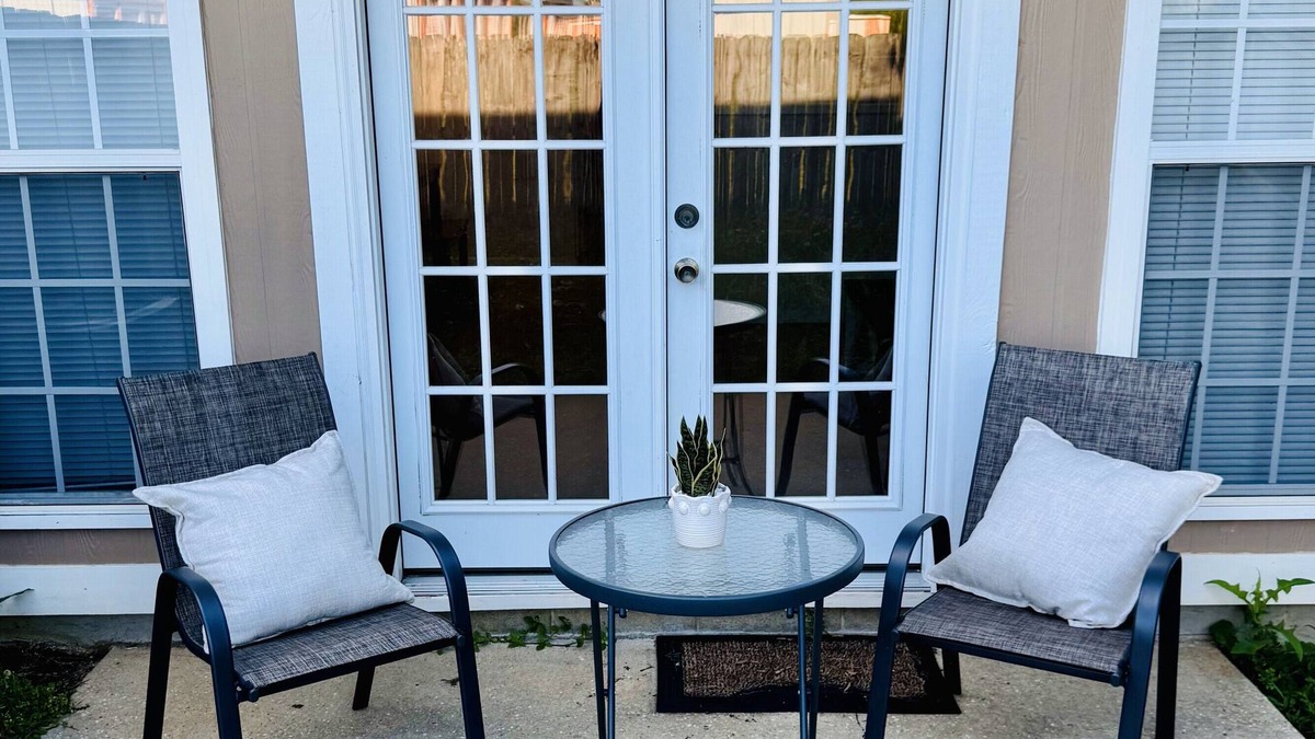 Enterprise House | Charming Townhome Minutes from Fort Novosel w/Pool Access
