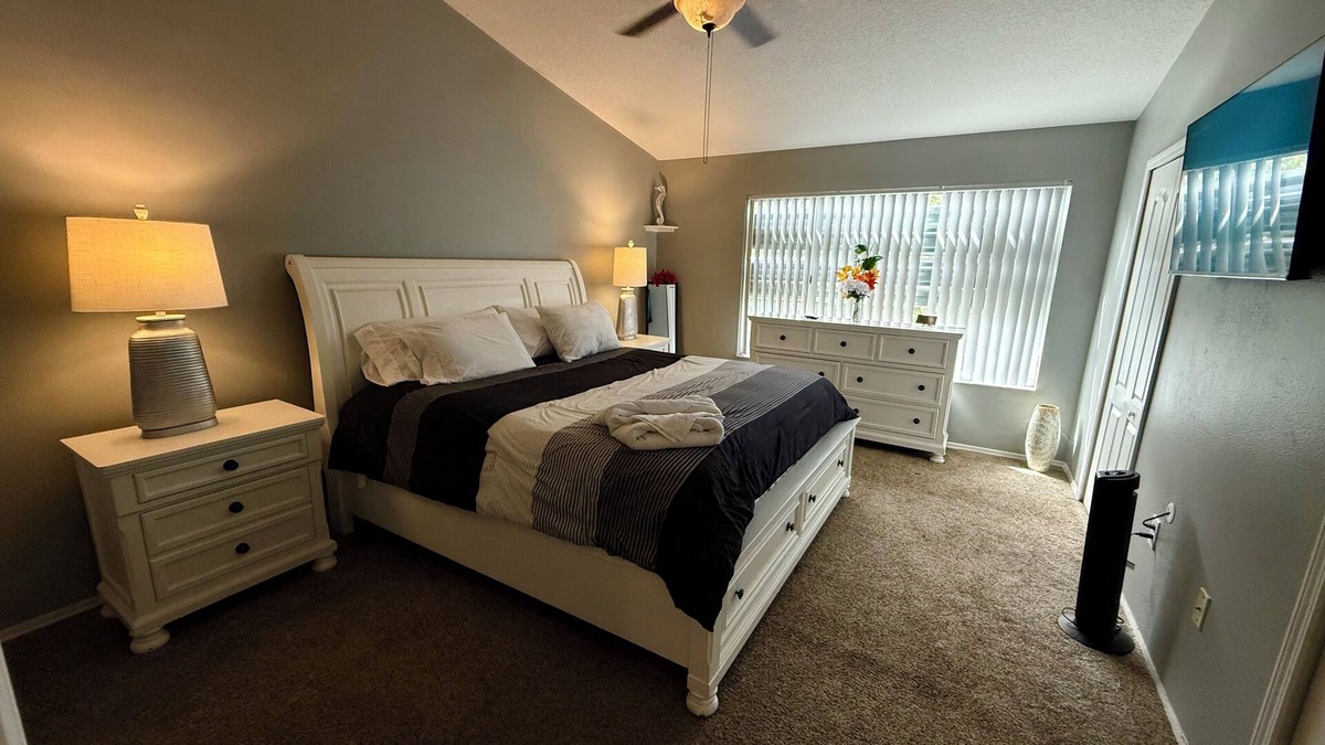 Meadow Pointe House | Charming Townhome in Sunny Wesley Chapel.