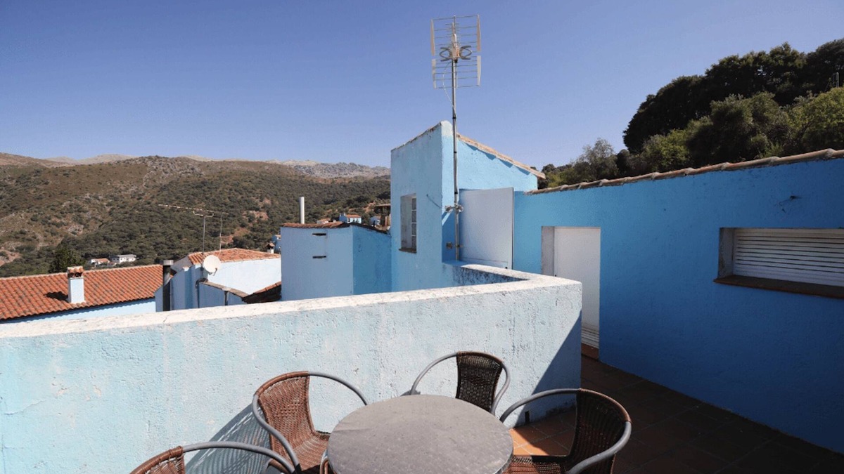 Juzcar House | Charming townhouse in an Andalucian mountian blue village