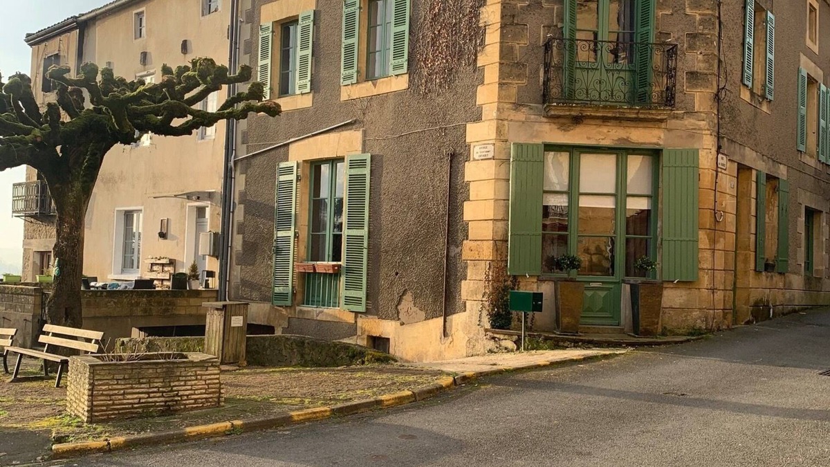 Pays-de-Belves House | Charming traditional house 50 m from town center.