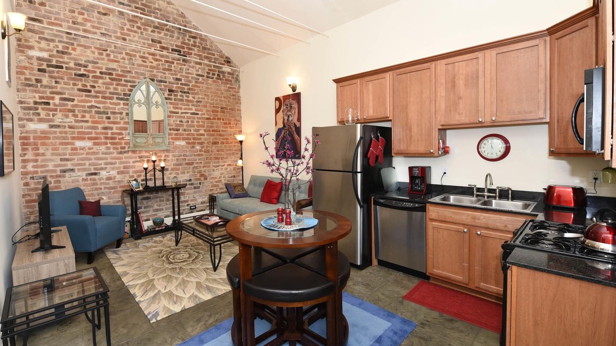 Treme Cottage | Charming Treme Cottage 3 Blocks From French Quarter