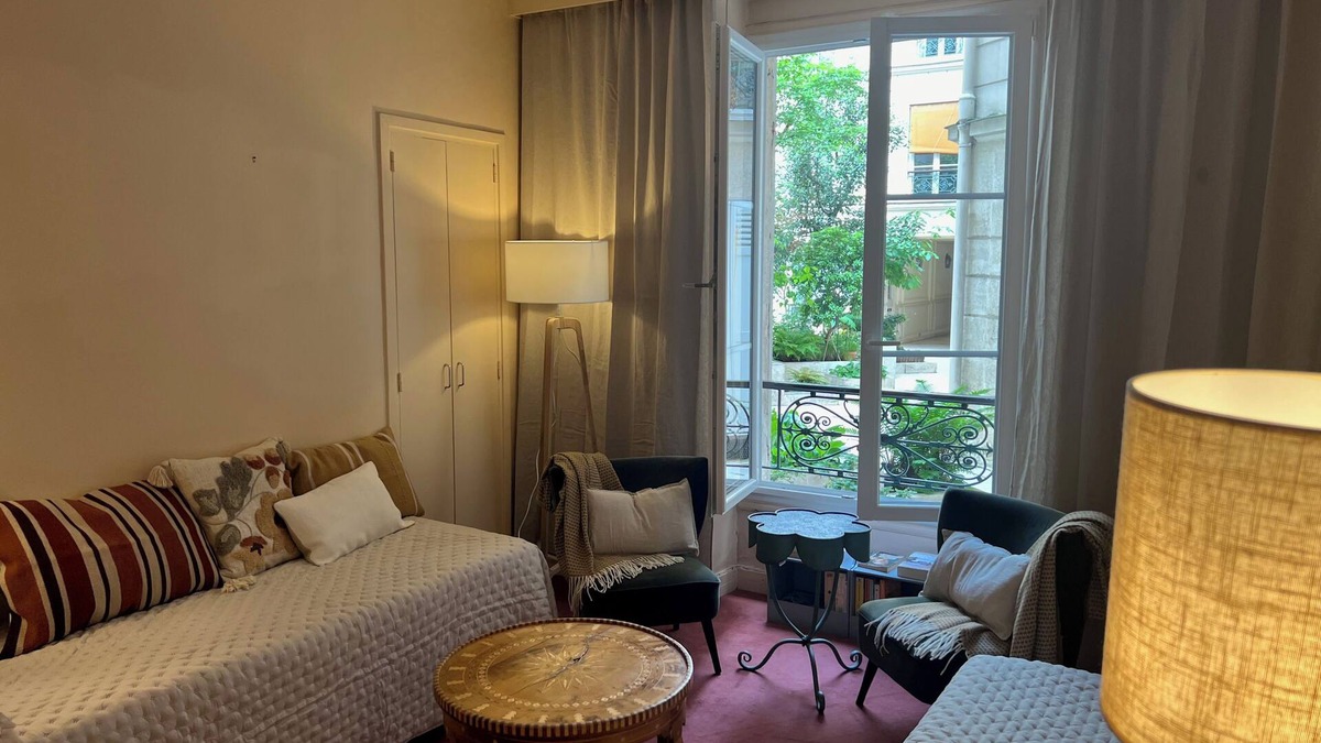 Quartier de l'Ecole-Militaire Apartment | Charming two-room apartment in the 7th arrondissement, for families of 2-4.