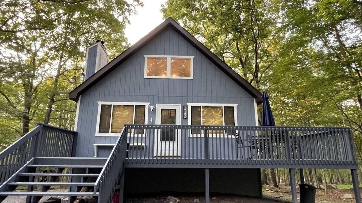 Lackawaxen House | Charming updated 3-bedroom house in Lackawaxen with HOT TUB