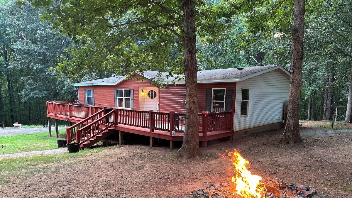 Schuyler House | Charming Urban Retreat in the Heart of the Nature!