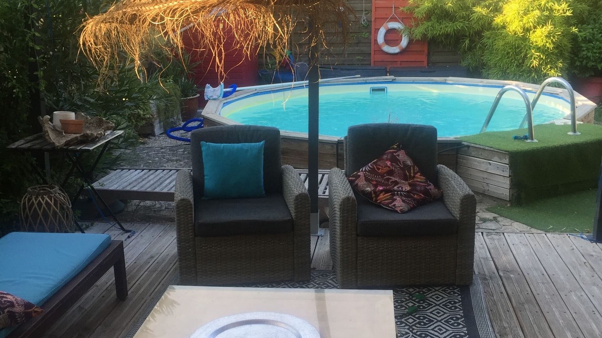 L'Isle-sur-la-Sorgue Villa | Charming villa with pool near downtown in quiet area.