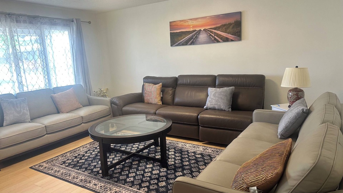 Depew House | Charming Vacation Home Near Niagara Falls & Highmark Stadium