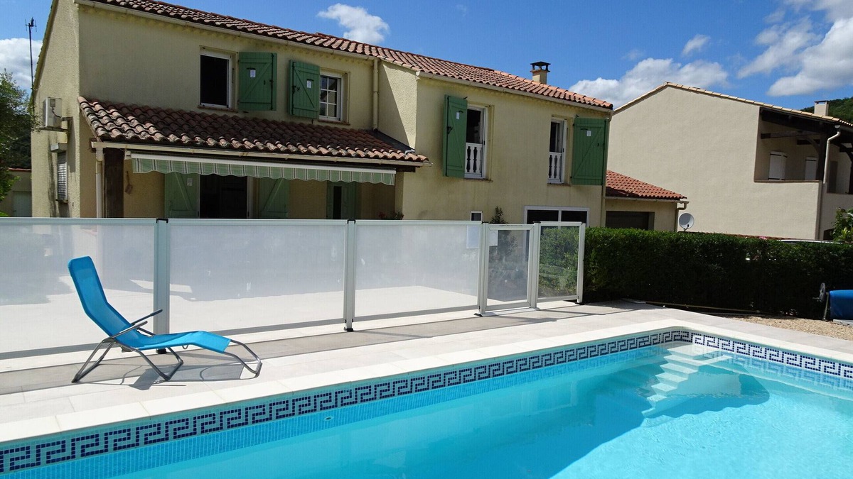 La Tour-Sur-Orb Villa | Charming villa with private swimming pool and garden