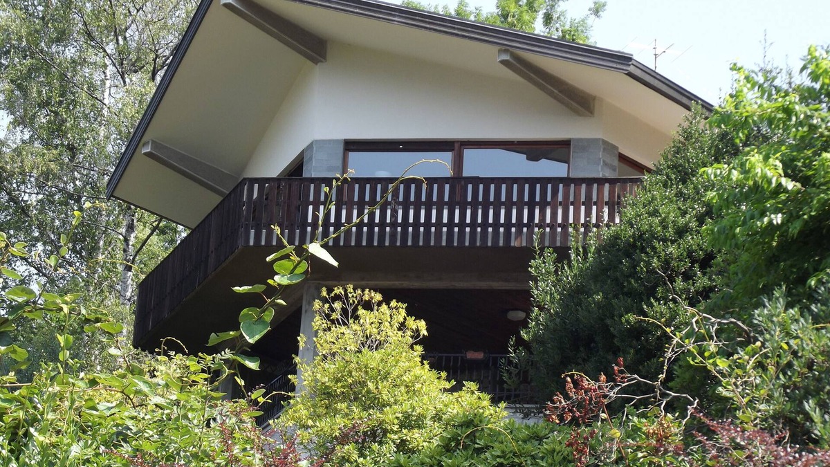 Pettenasco Villa | Charming Villa Francione - Private gardens and stunning views