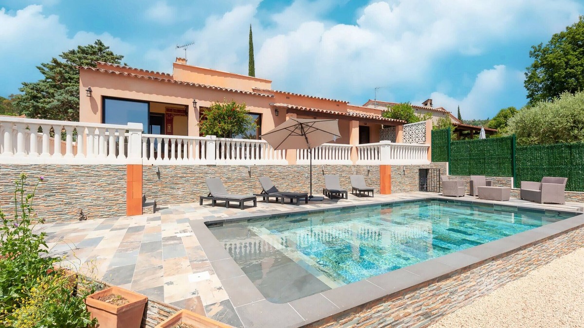 Callian House | Charming Villa in Callian: Private Pool, Near Saint-Cassien Lake, Golf, 3BR, Sleeps 6