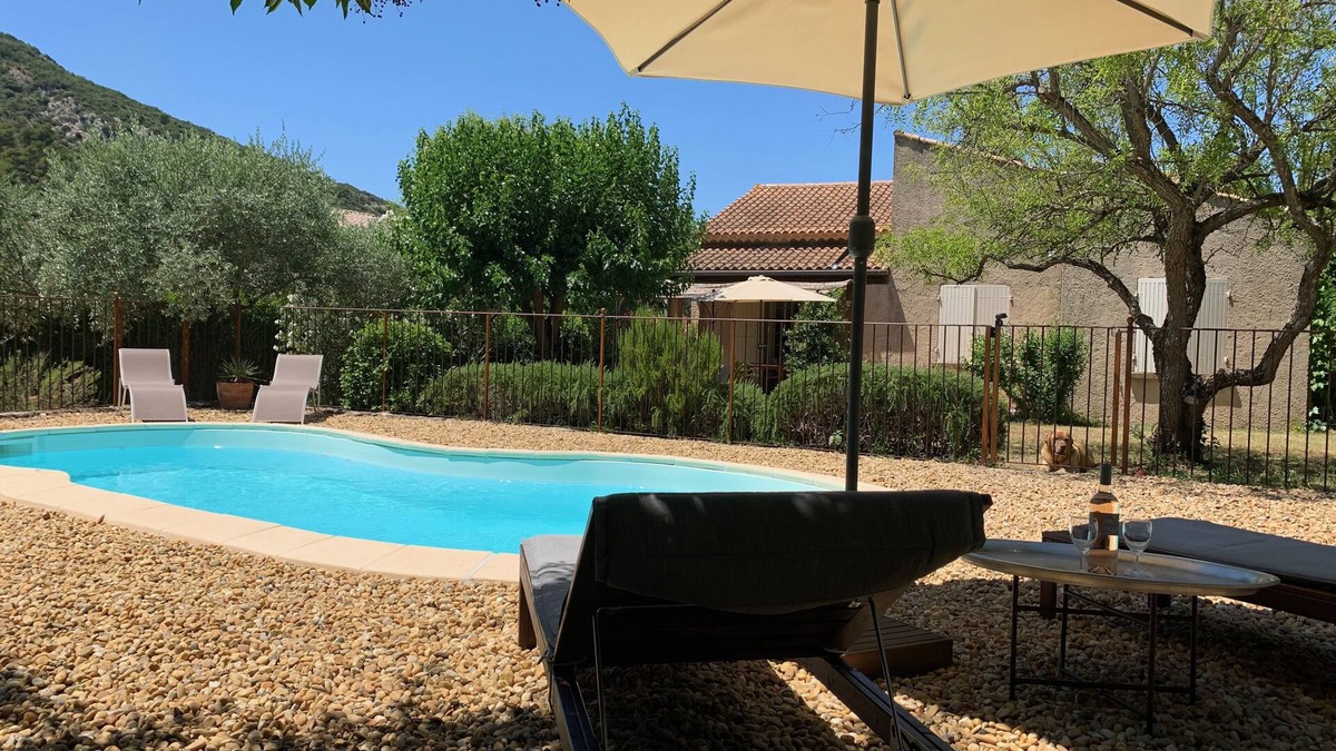 Maubec Villa | Charming Villa on a 1000 m² garden, private pool, Avignon, Luberon