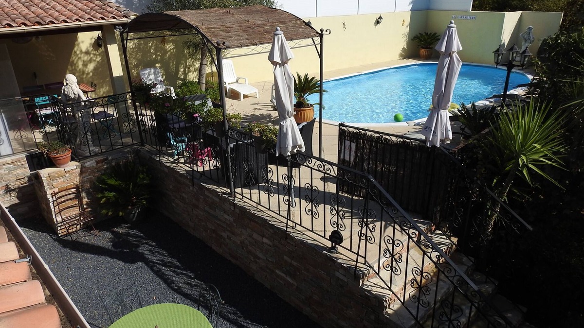 Ceyreste Villa | Charming villa: Secure swimming pool, fenced, close to the sea/Calanques/Cassis