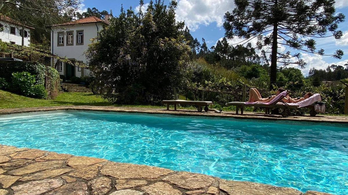 Orbacem Villa | Charming villa with 4 separate bedrooms for 8 people with swimmingpool