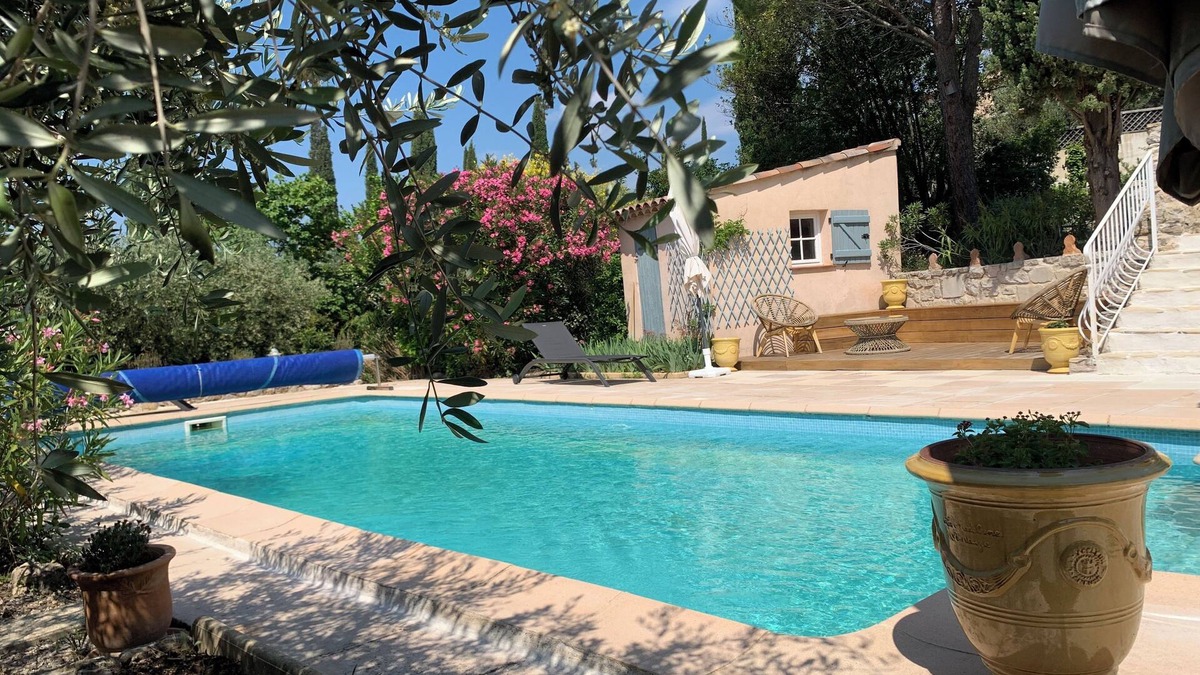 Flayosc Villa | Charming villa with beautiful garden with trees and lovely view 300 m from the village.