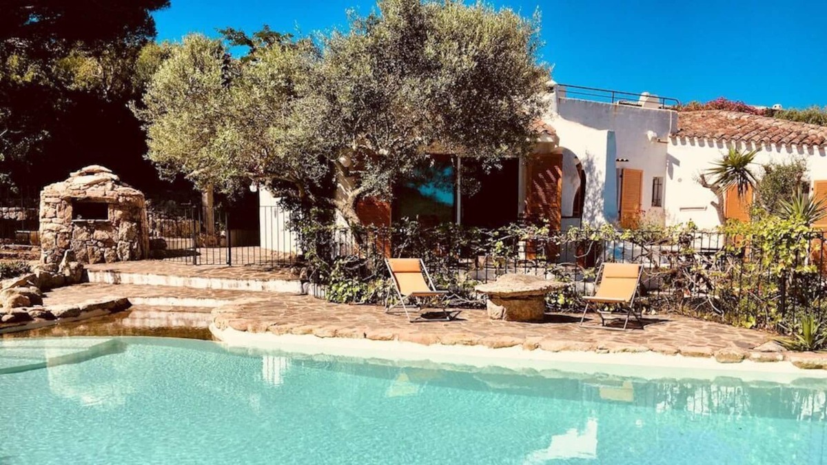 Bonifacio Villa | Charming villa with swimming pool and sea view near the beaches