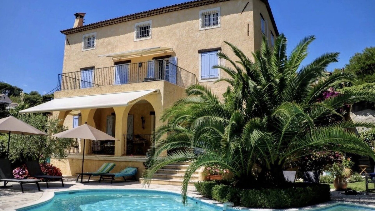La Croix des Gardes House | Charming villa with sea views and private pool, walking distance to beach