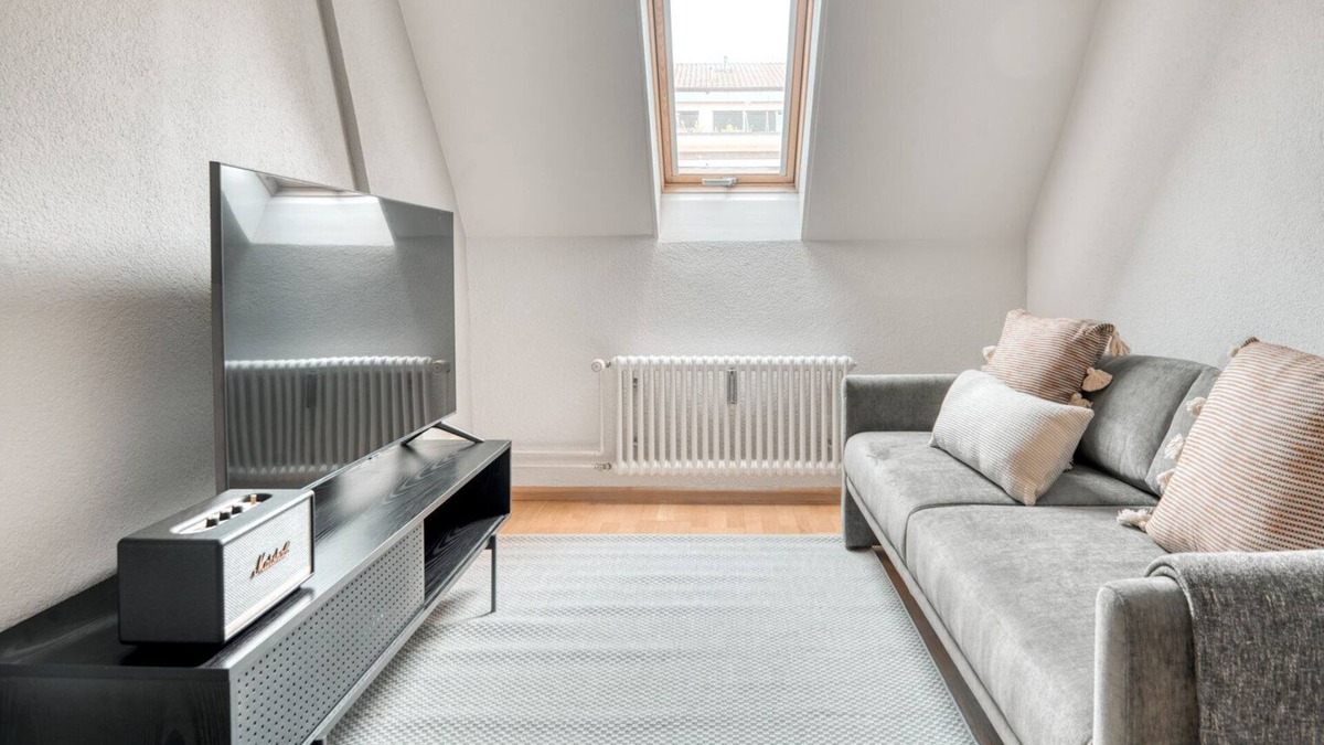 Vorstadte Apartment | Charming Vorstädte 2.5 Room w/Storage & W/D, by Blueground