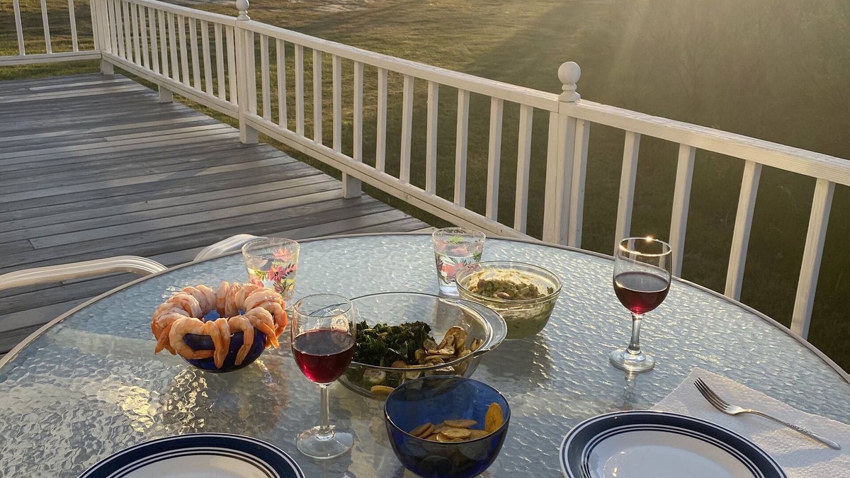Greenbush Cottage | Charming Waterfront Cottage with Boat Ramp and boat docking - Pet Friendly