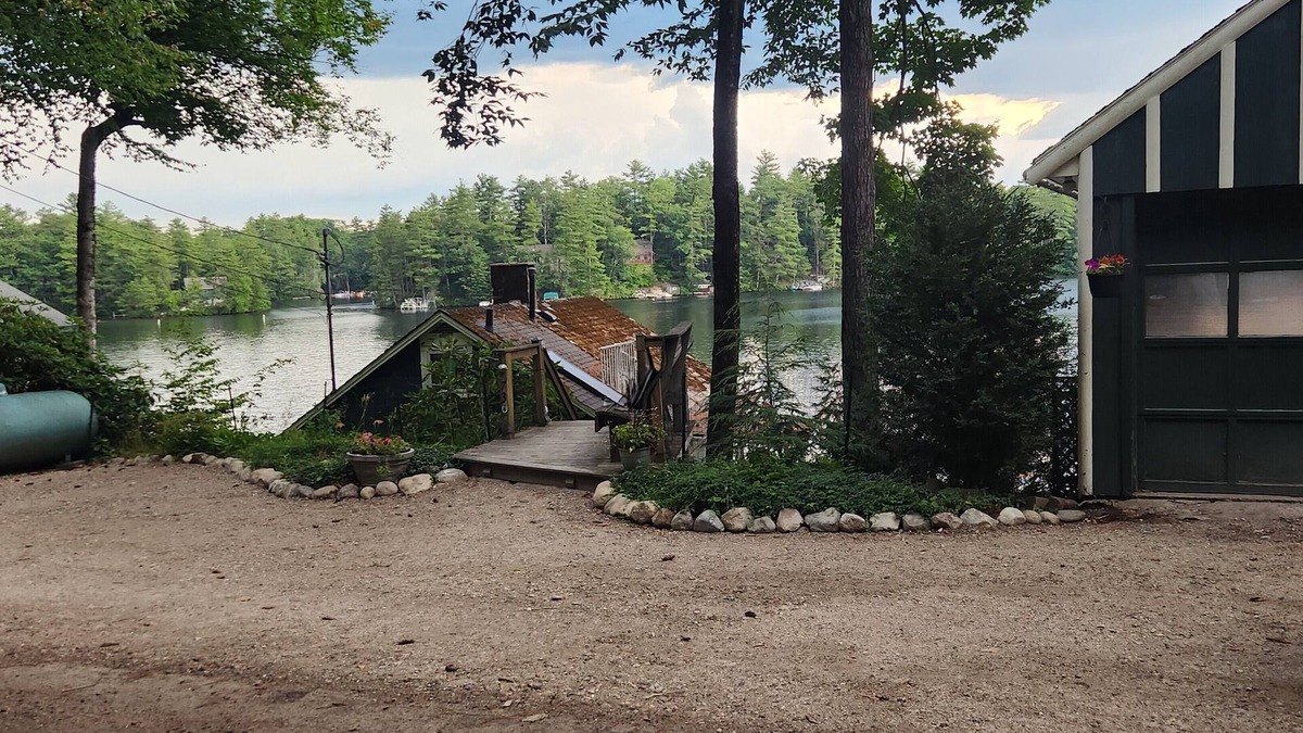Acton Cottage | Charming Waterfront Cottage on Pristine Great East Lake