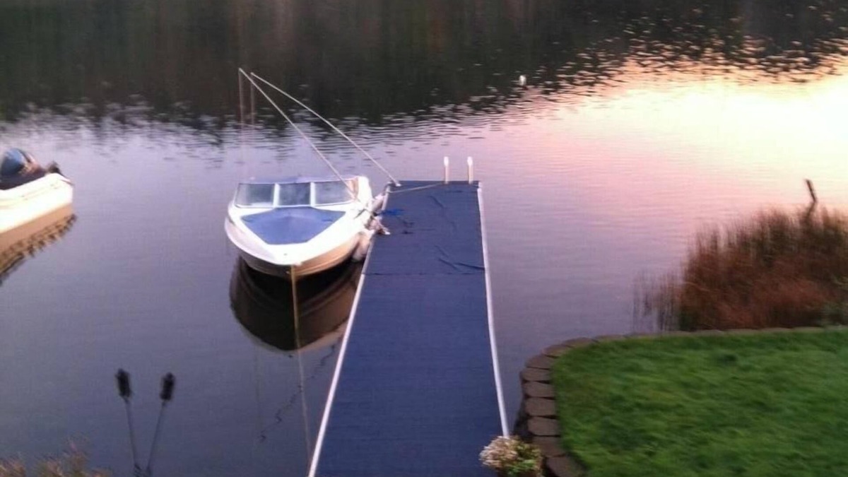 Olympia House | Charming Waterfront Home On Summit Lake
