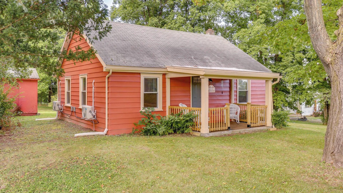 Watkins Glen House | Charming Watkins Glen Home w/Yard!