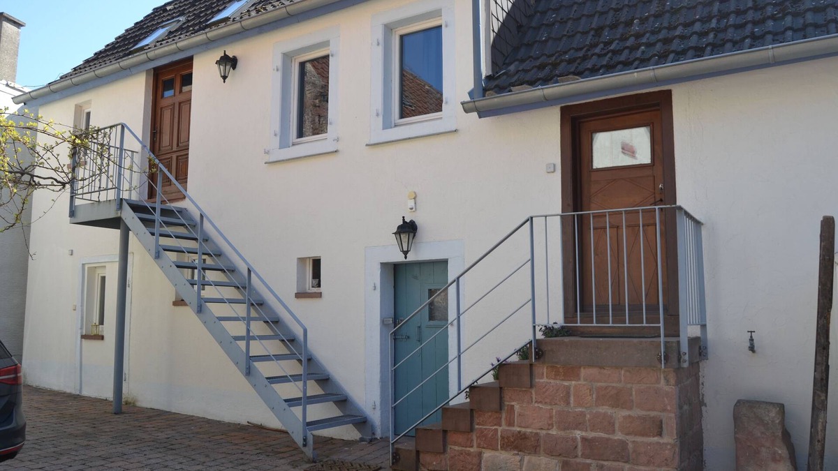 Rhodt unter Rietburg House | Charming winegrower's house with 130sqm - 3 apartments - quiet location