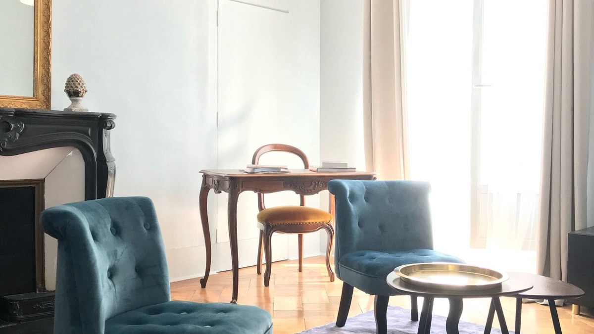 Quartier Hyper-Centre Apartment | Charming writer's apartment in historical center