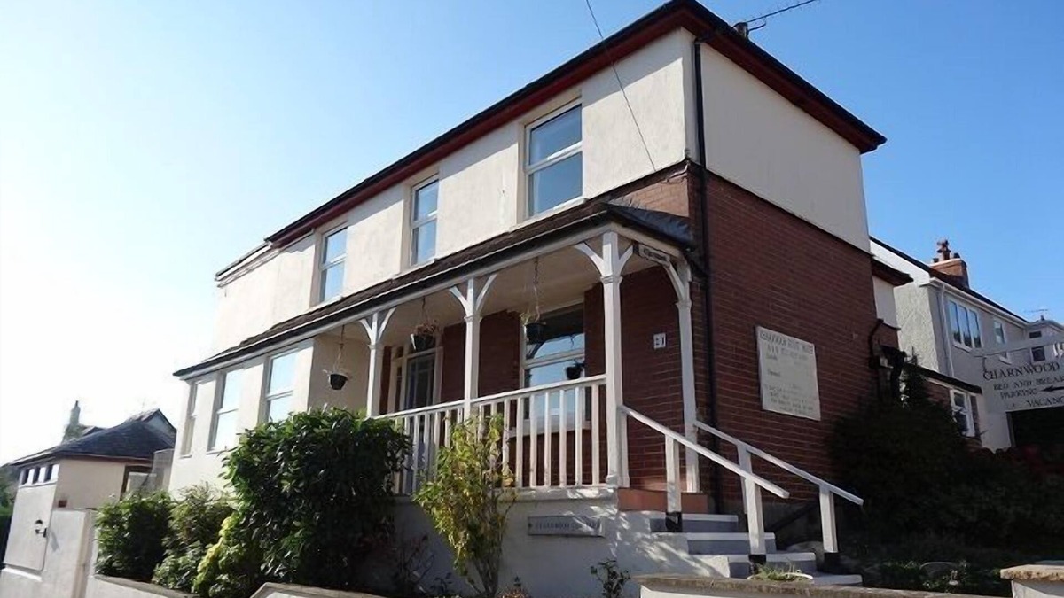 Lyme Regis Bed & Breakfast | Charnwood Guest House