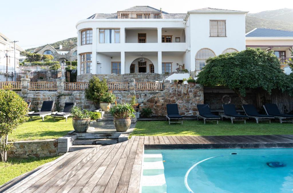 Kalk Bay House | Chartfield Guesthouse