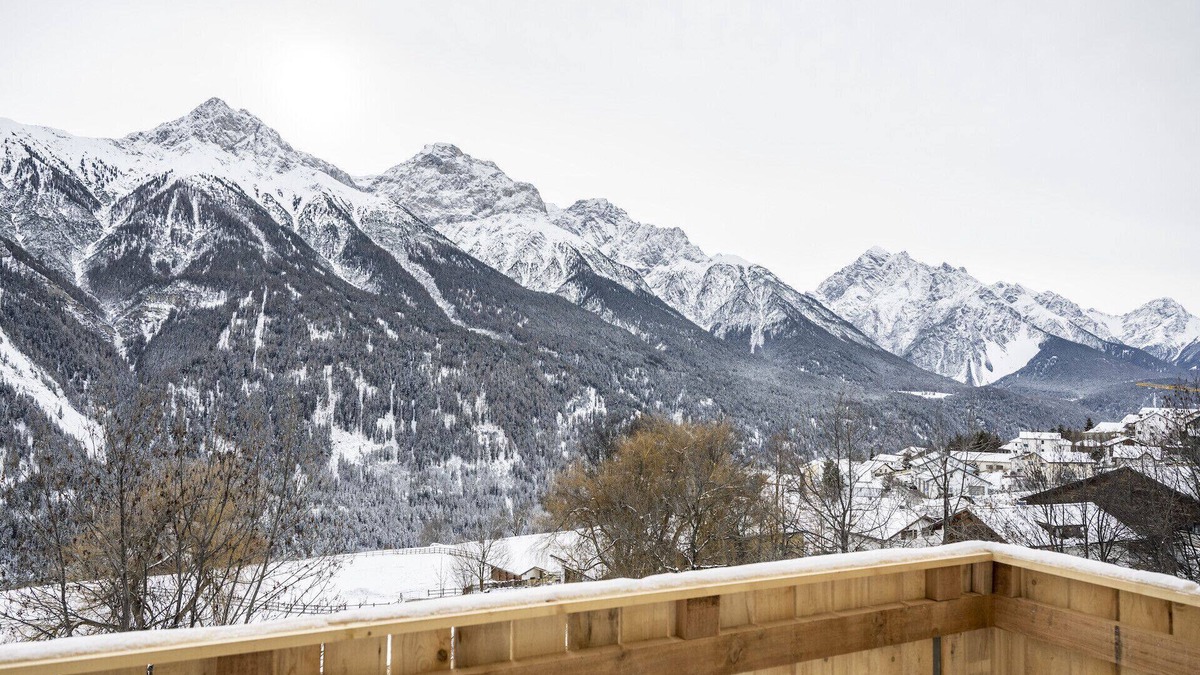 Sent Apartment | Chasa Chavröl: 3.5 room holiday apartment at with panoramic view in Sent