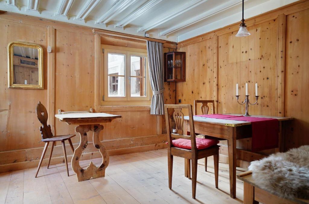 Ardez Apartment | Chasa Clavazin