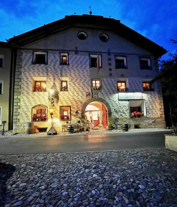 Val Muestair Hotel | Chasa de Capol - Historische Gaststätte & Weinkellerei