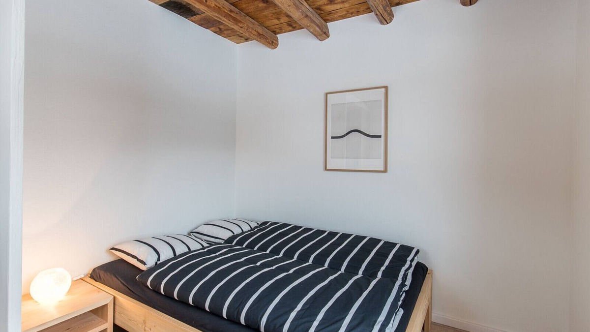 Engadin Scoul Apartment | Chasa La Tschuffa: Exclusive house with 4.5-room maisonette at the foot of Tarasp Castle