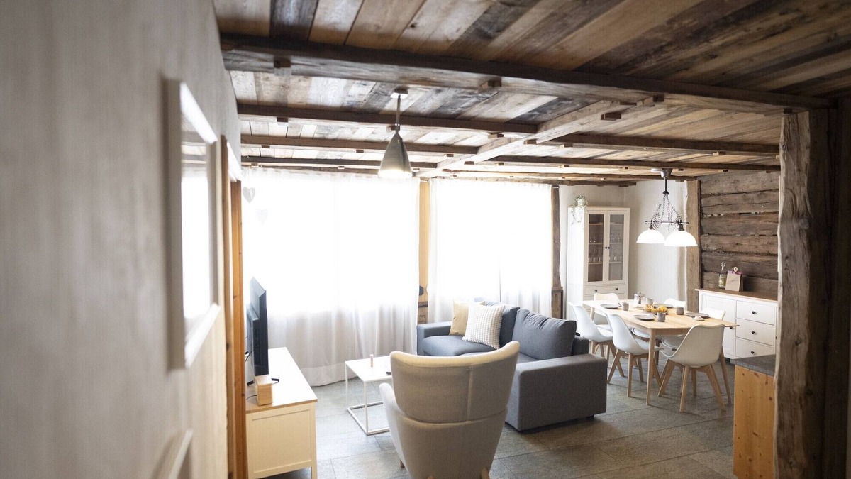 Sent Apartment | Chasa Rustica – Modern 3-Room Apartment with Traditional Charm in Sent