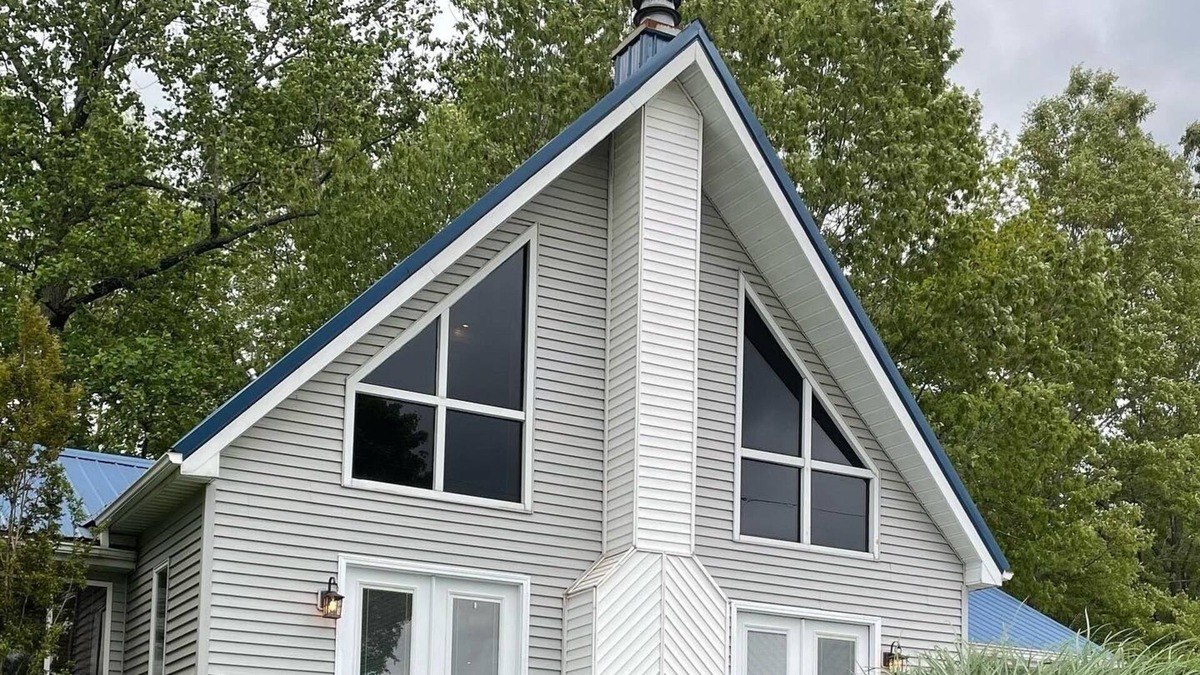 Hardin House | Chasing Ky Lake - Sport Court, Firepit, Sleeps 10
