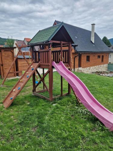 Telgart House | Chata Štrbian Telgárt s vírivkou v cene