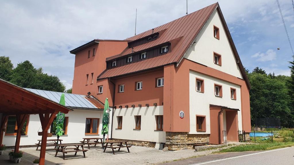 Klasterec nad Orlici House | Chata Na Čiháku