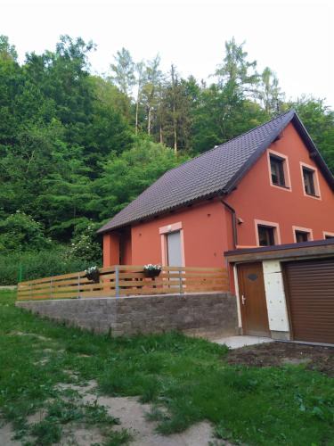 Samopse House | Chata na řece Sázavě