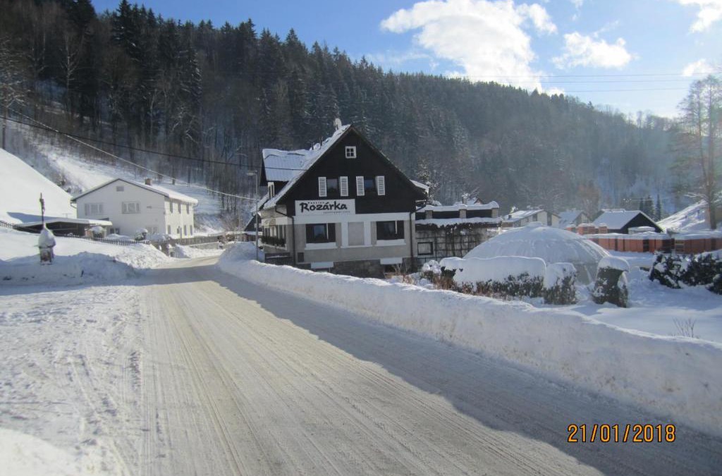 Dolni Dvur Ski Chalet | Chata Rozárka