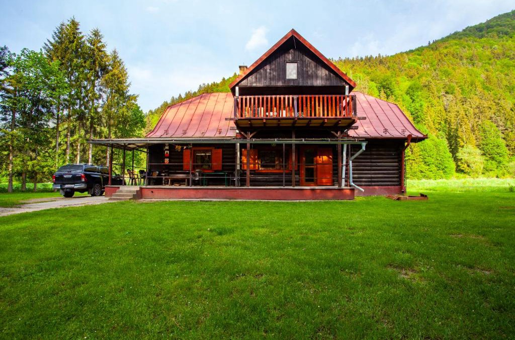 Ruzomberok Cabin | Chata Smiech