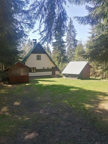Jakubovany Ski Chalet | Chata Studnička