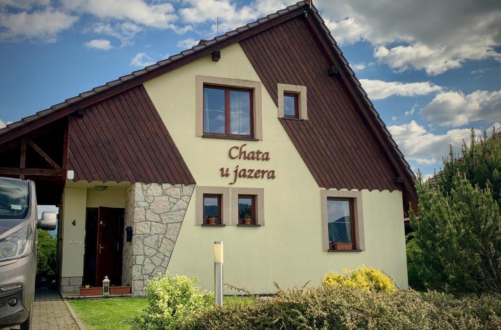 Liptovsky Trnovec House | Chata u jazera
