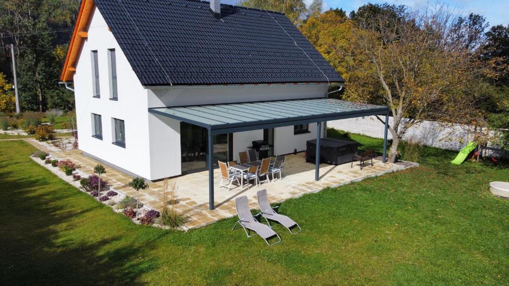 Trojanovice Villa | Chata u Potůčku