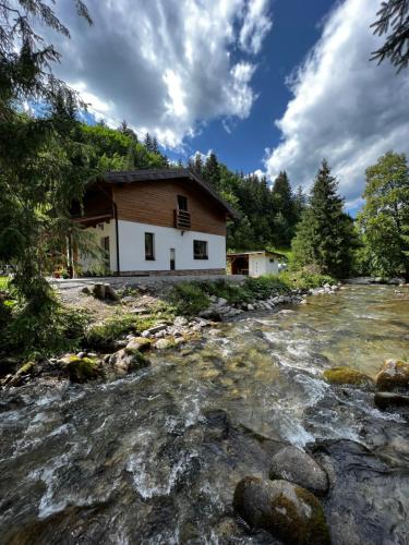 Demanovska Dolina Ski Chalet | Chata Viktória