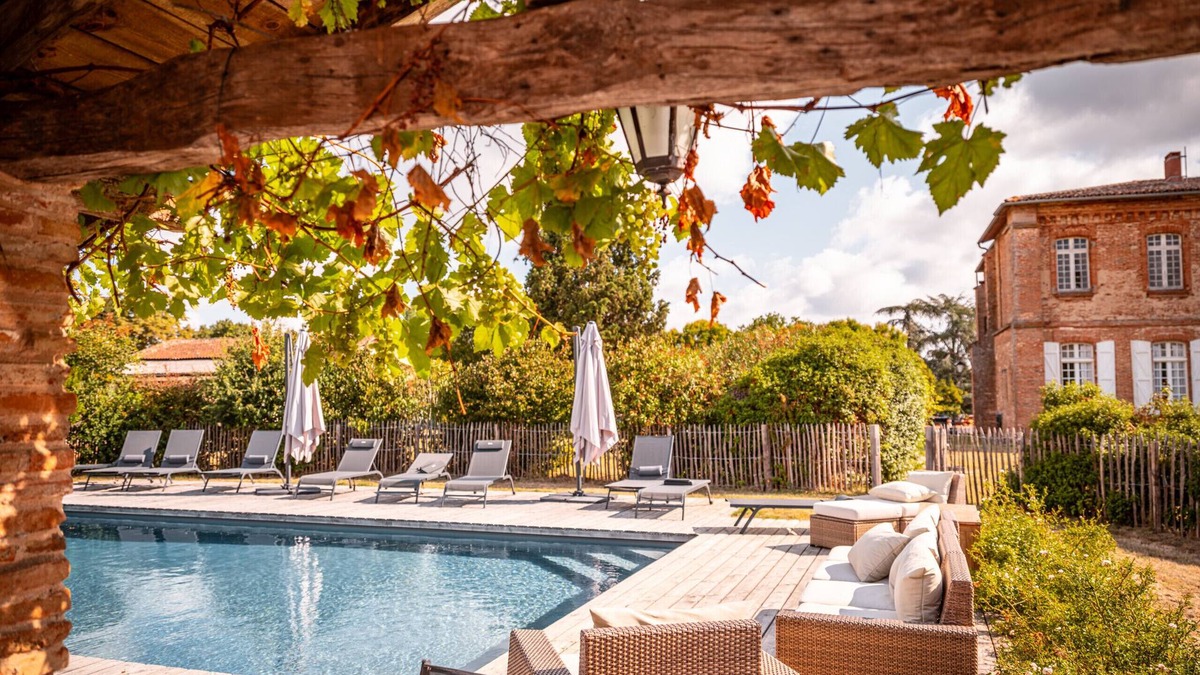 Corbarieu Villa | Chateau Beaudesert - Pool - Tennis court - Park