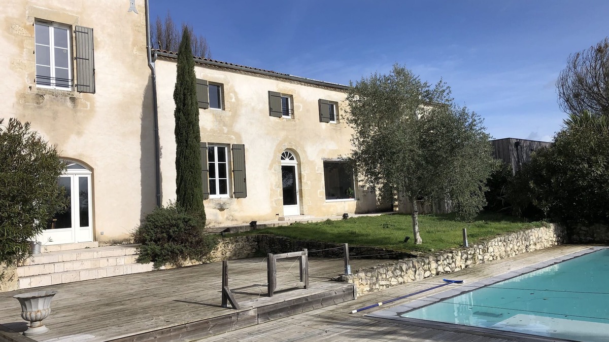 Mazeres House | Château Caillivet:At the Heart of Organic vineyard