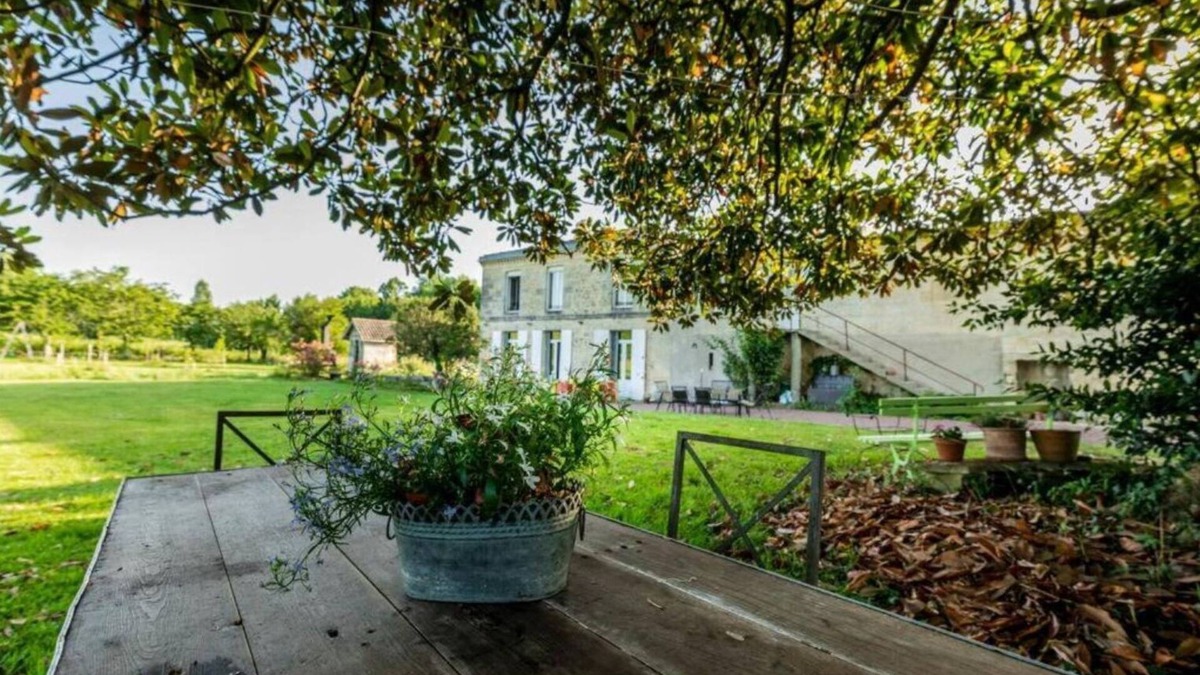 Bourg-sur-Gironde House | Chateau Camponac