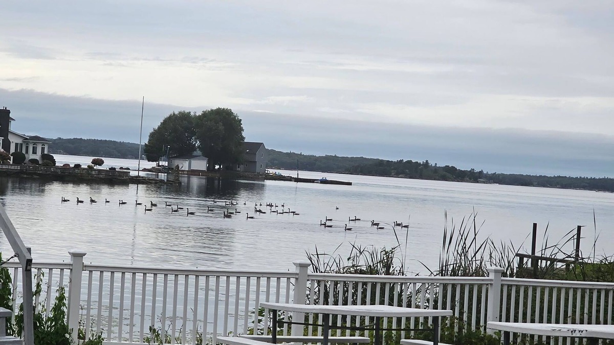 Frontenac Bed & Breakfast | Chateau Country Inn